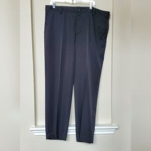 Izod Golf Pants.  Size 40x32